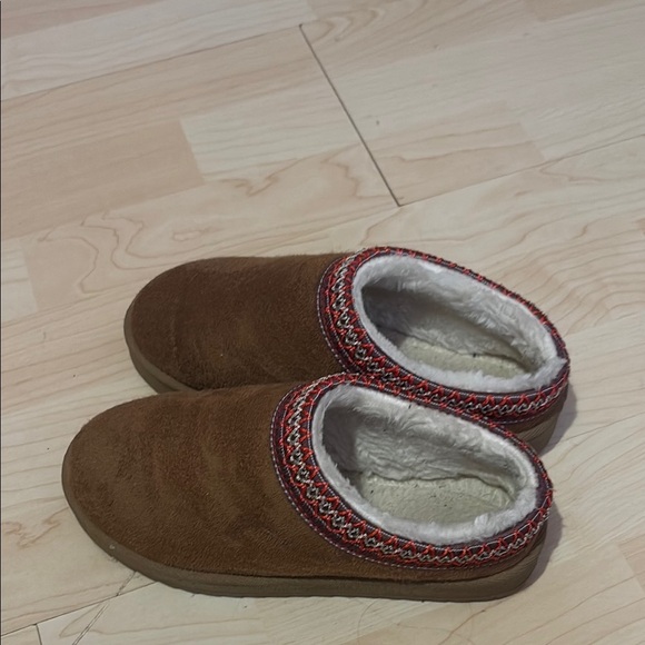 Shoes - Cozy Brown Slippers with Red Trim